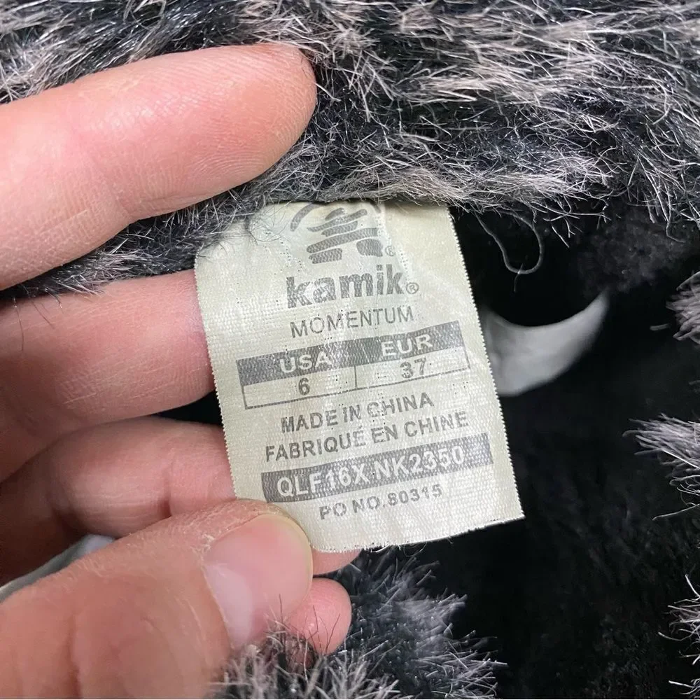 Kamik Momentum waterproof Snow Boots gray fur lined warm EUC woman’s 6